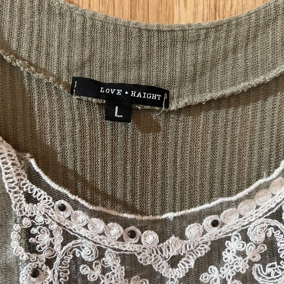 Blouse - Picture 2 of 5